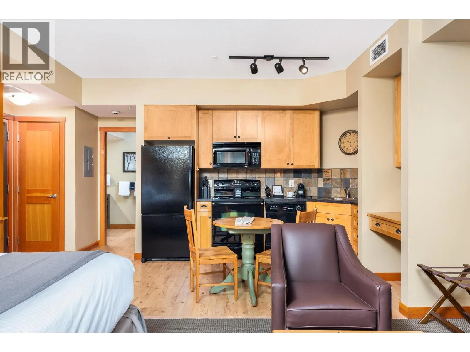 105 Village Centre Court Unit# 126