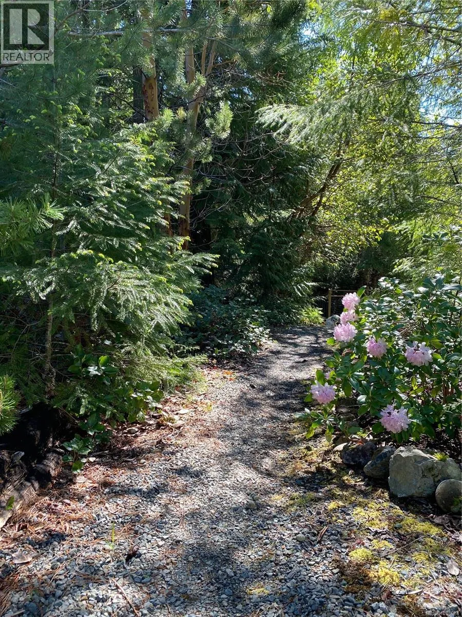 1571 Meadowood Way
