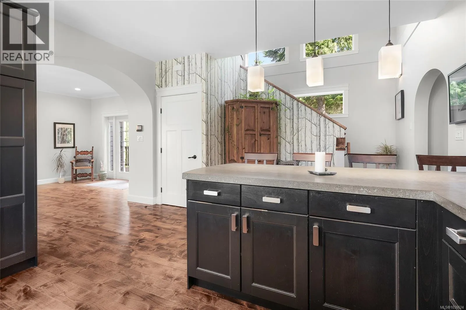 1571 Meadowood Way