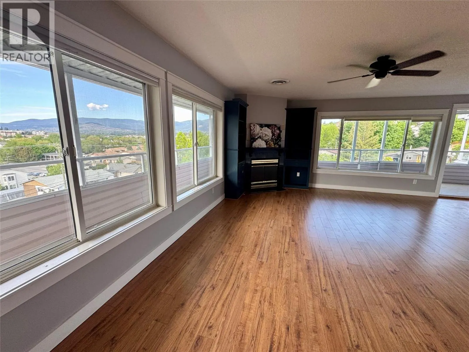 3929 22 Avenue Unit# 309