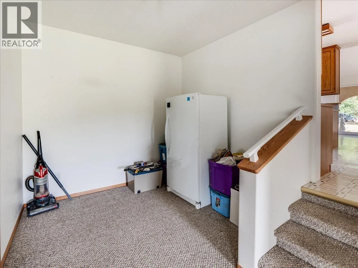 786 PRAIRIE Road