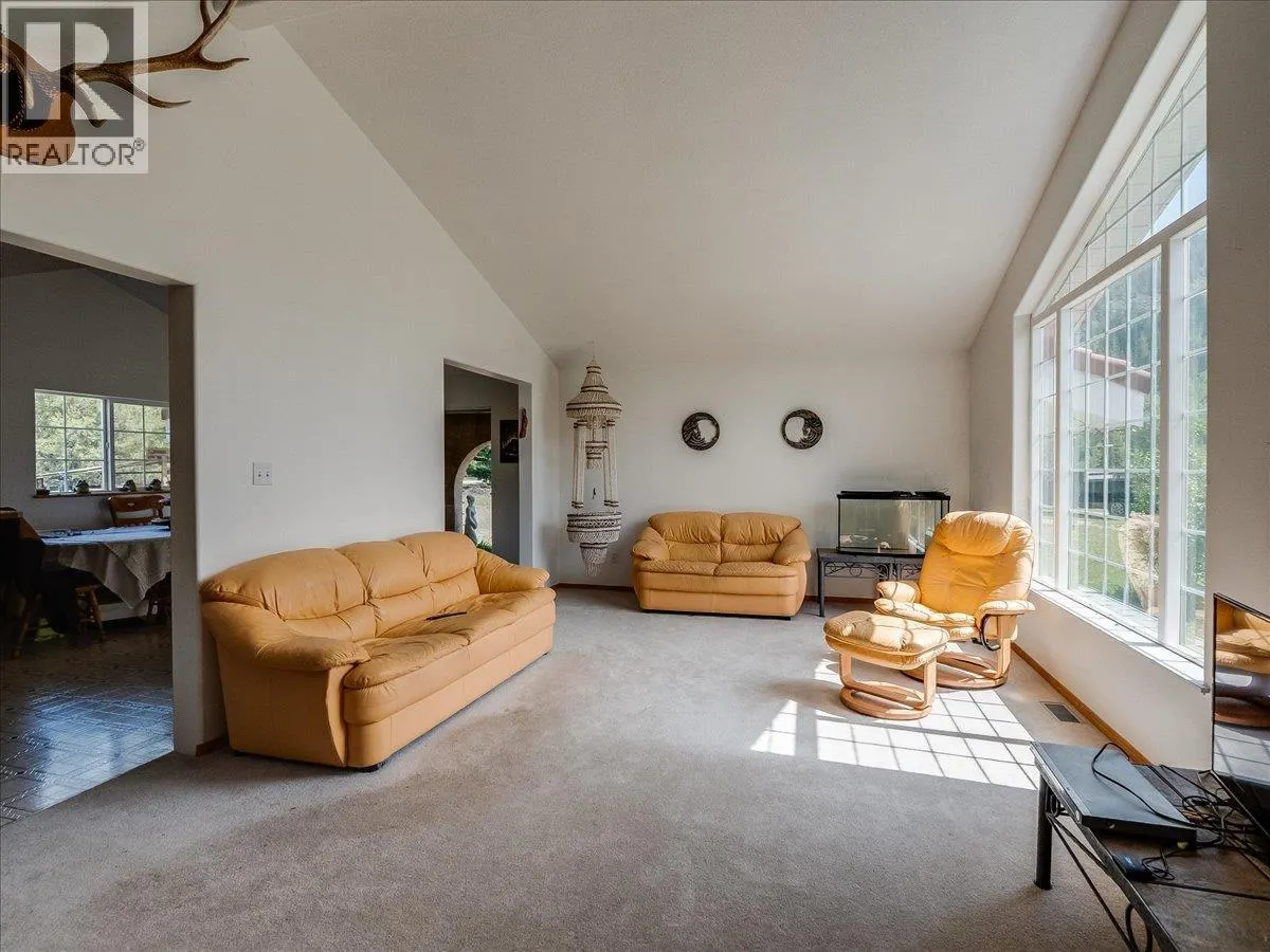 786 PRAIRIE Road