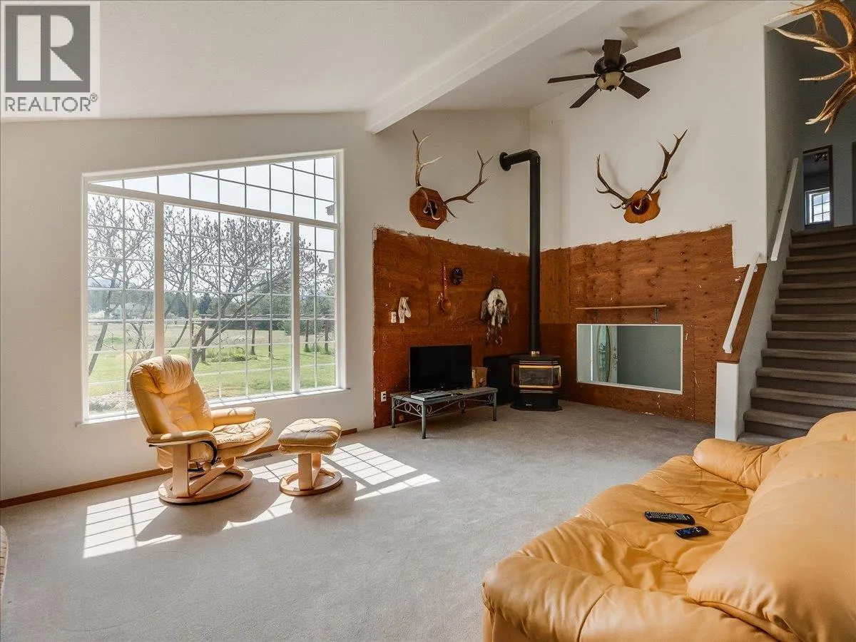 786 PRAIRIE Road