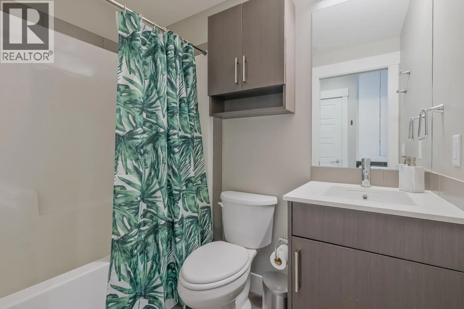925 Leon Avenue Unit# 614