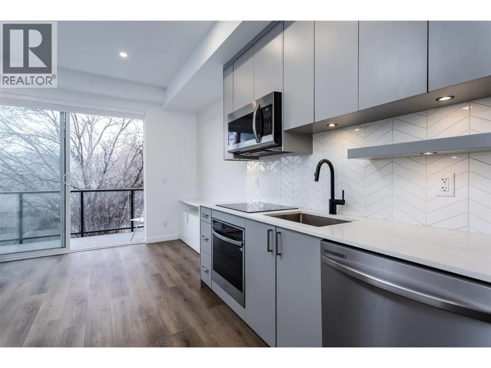 1274 Devonshire Avenue Unit# 307 Lot# 32