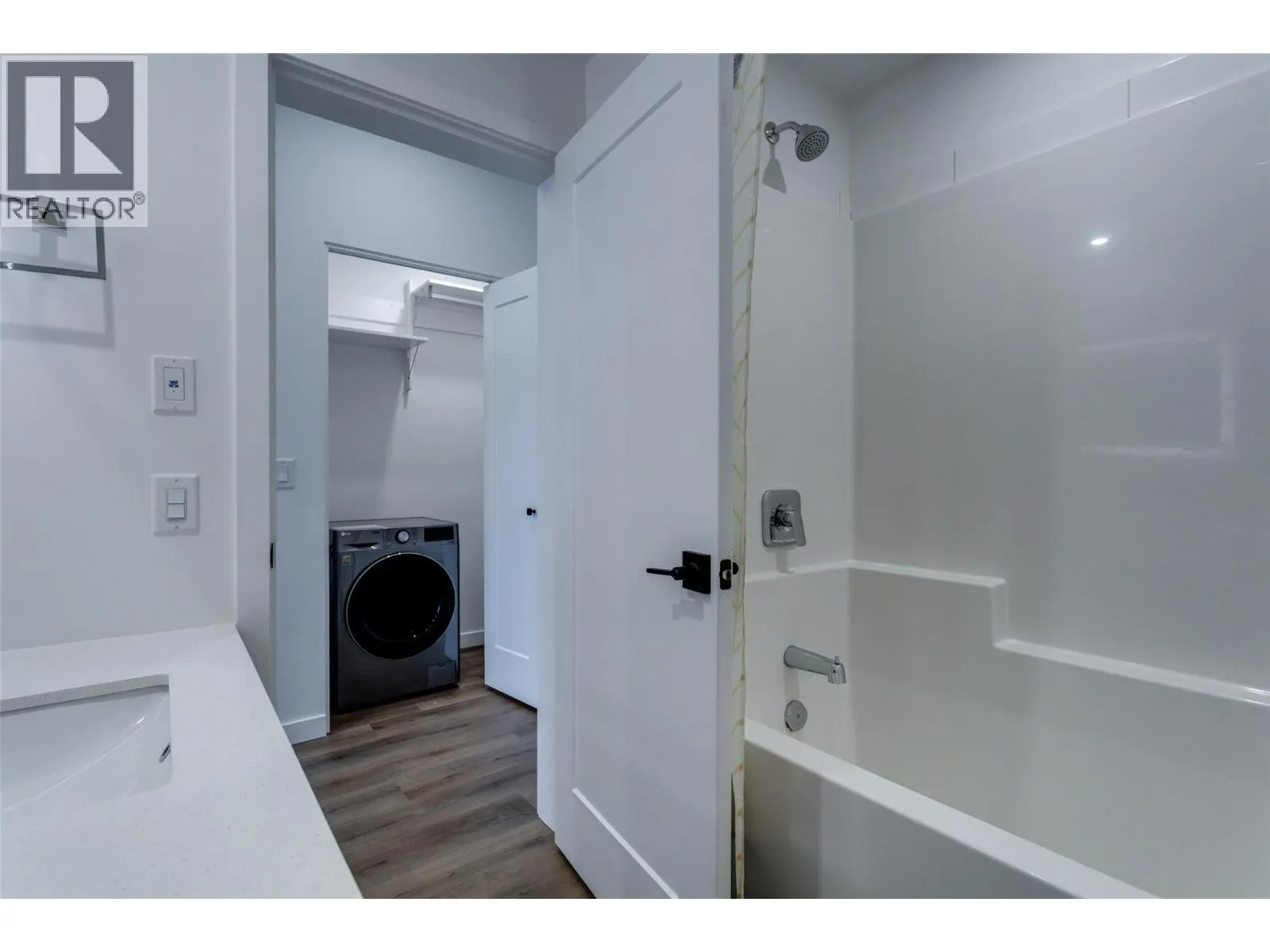 1274 Devonshire Avenue Unit# 307 Lot# 32
