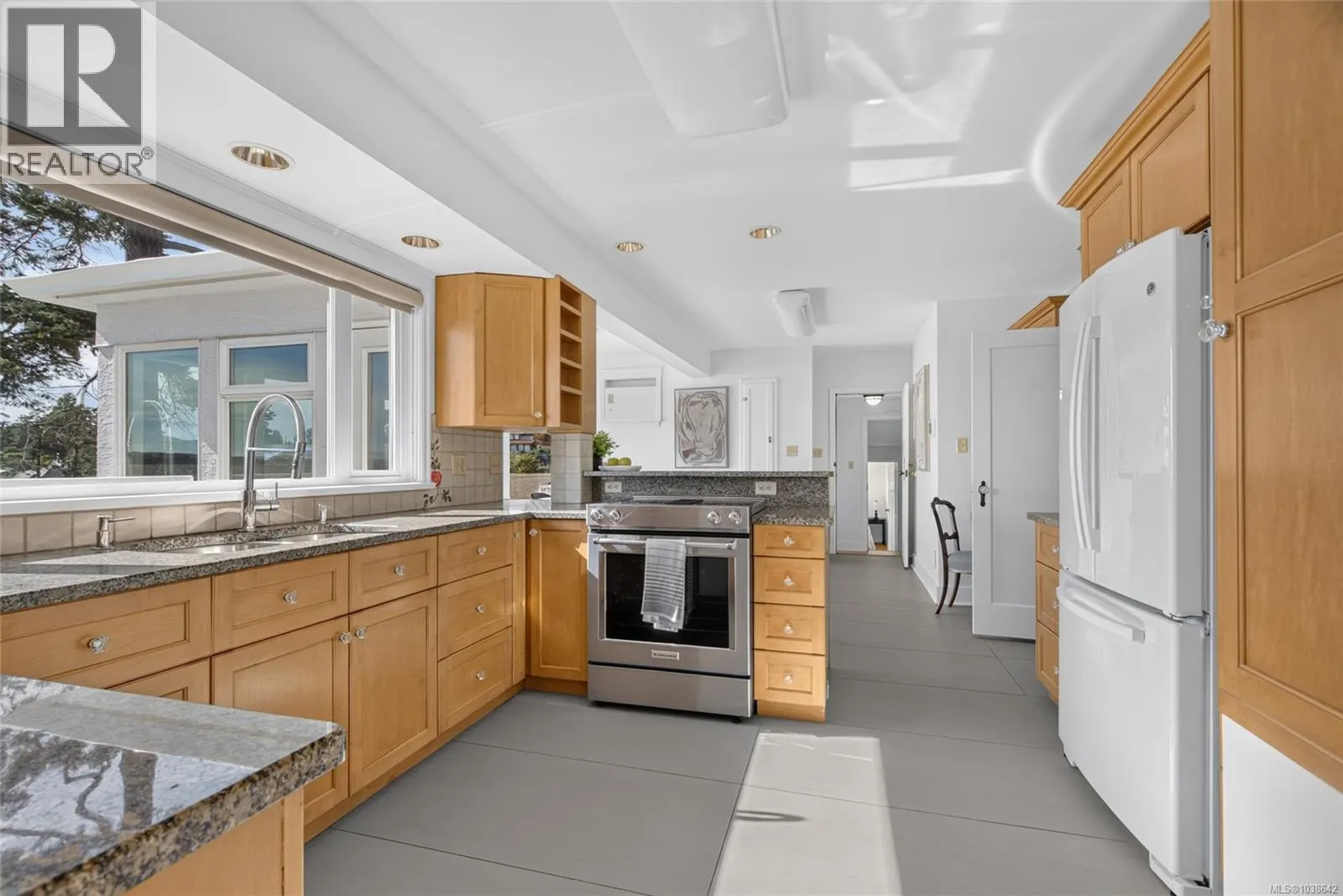 436 Constance Ave
