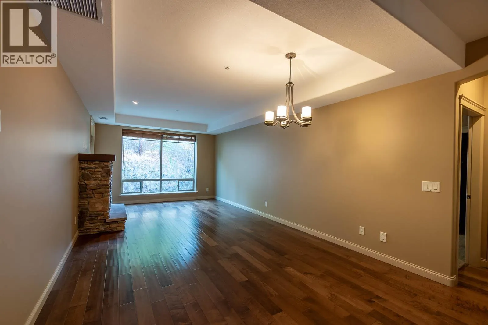 2770 Auburn Road Unit# 206