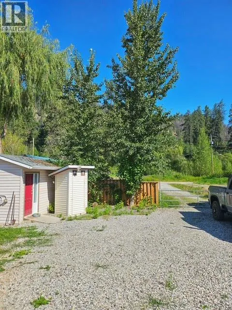 6 Goat Trail Road