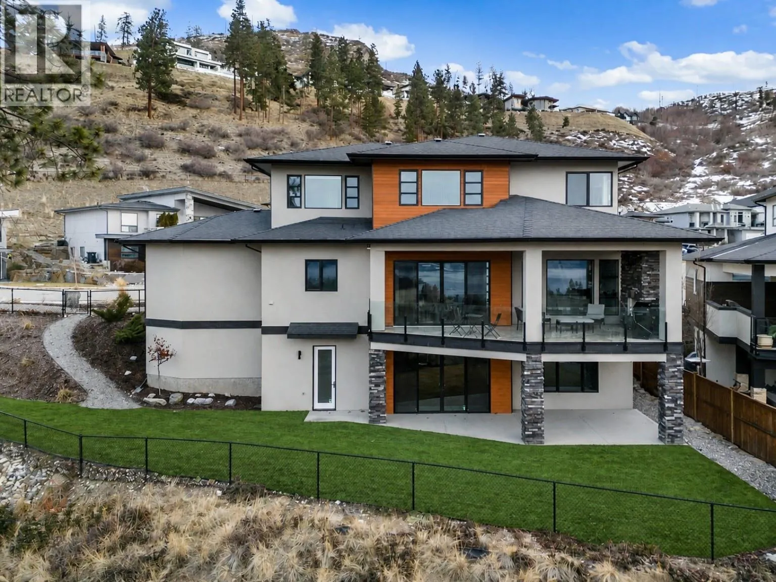 5624 Mountainside Drive