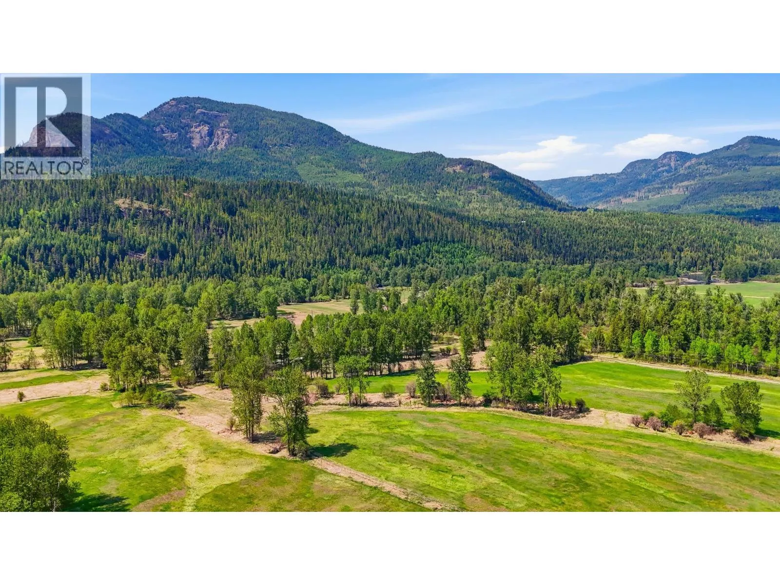 000 Lumby Mabel lake Road