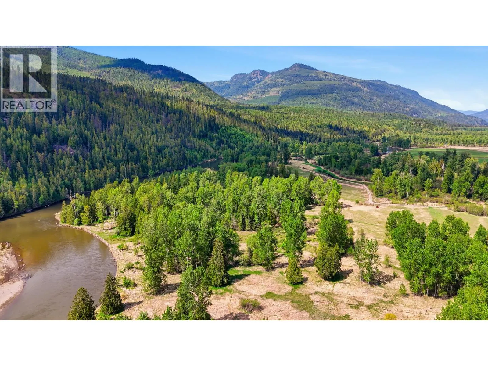 000 Lumby Mabel lake Road