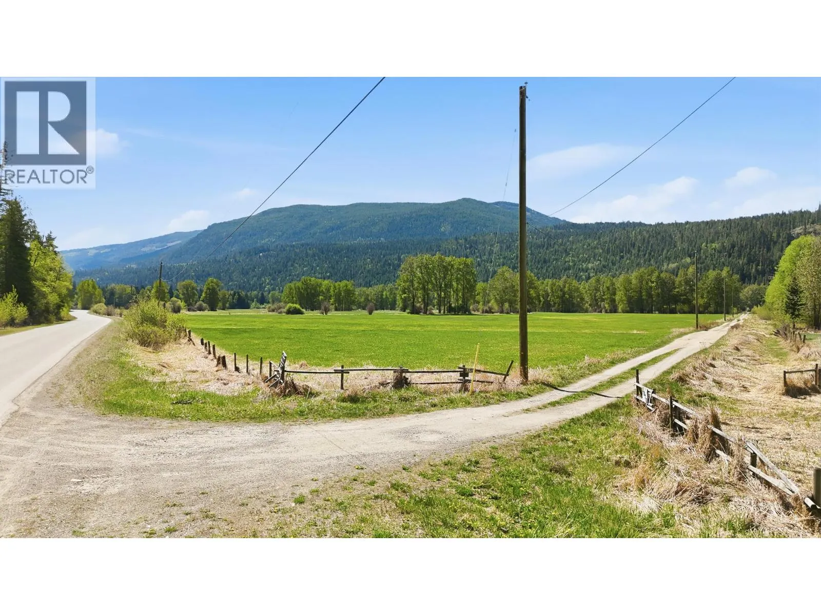 000 Lumby Mabel lake Road