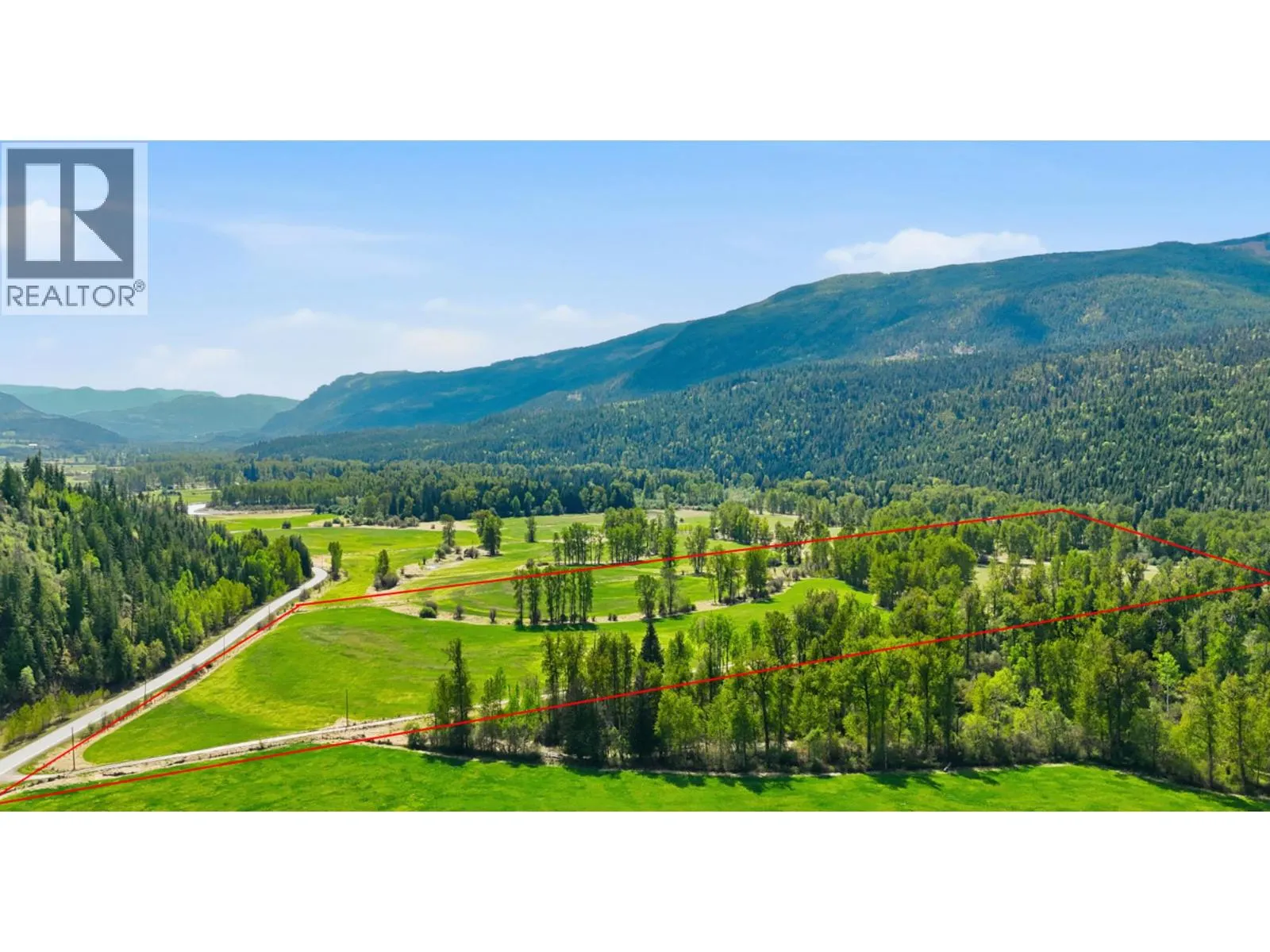 000 Lumby Mabel lake Road
