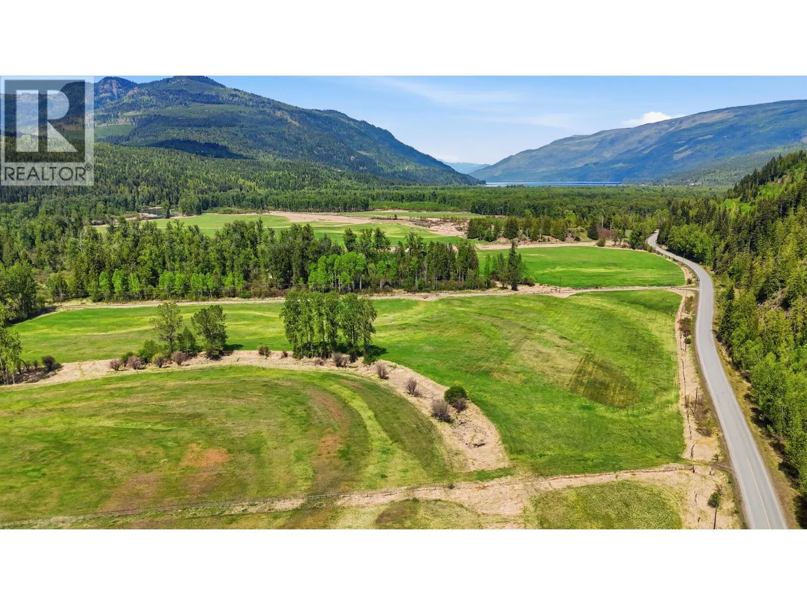 000 Lumby Mabel lake Road