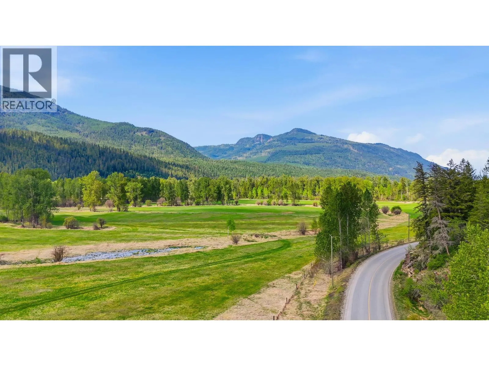 000 Lumby Mabel lake Road