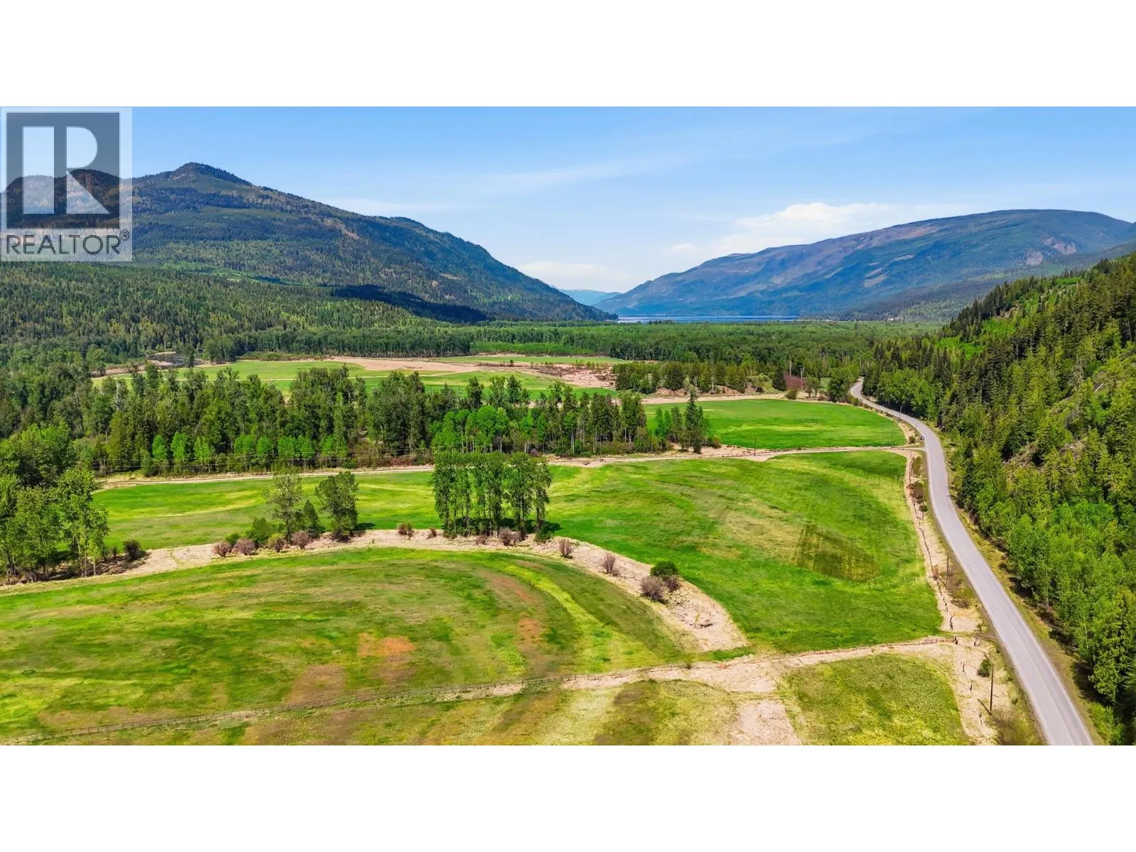 000 Lumby Mabel lake Road