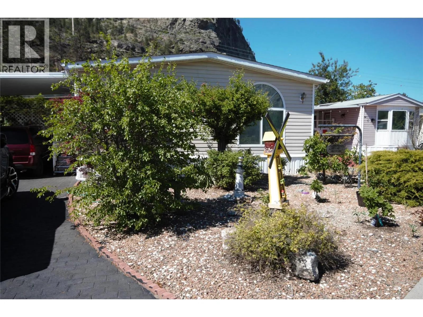 8598 Highway 97 Unit# 15