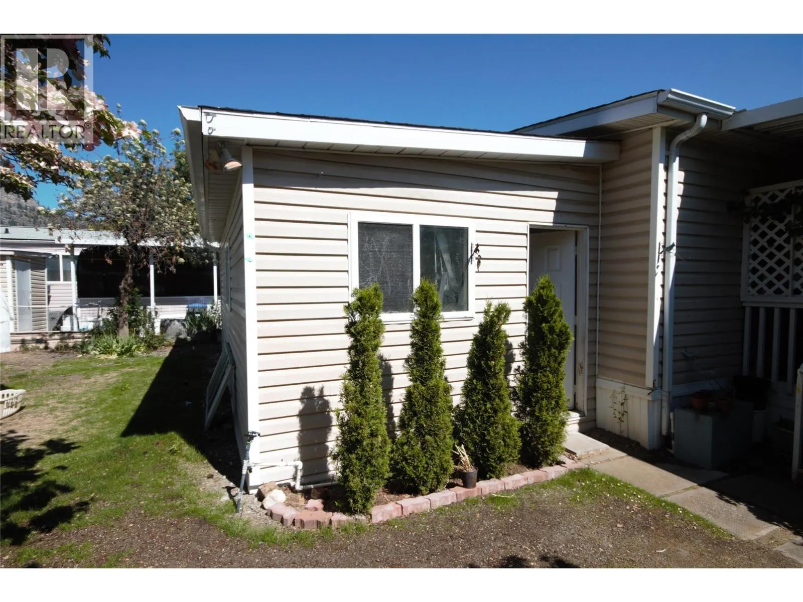 8598 Highway 97 Unit# 15