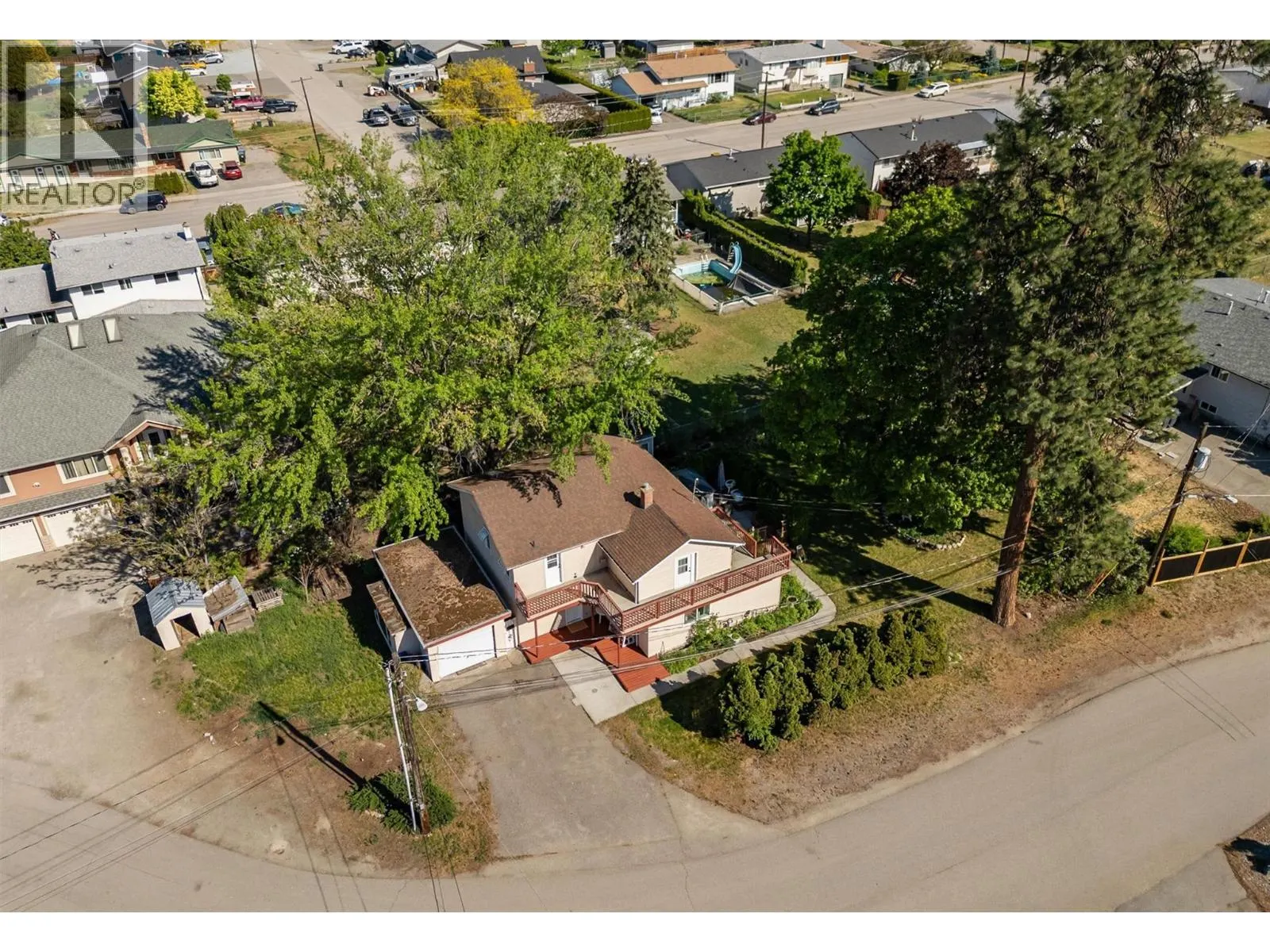 725 Fraser Road