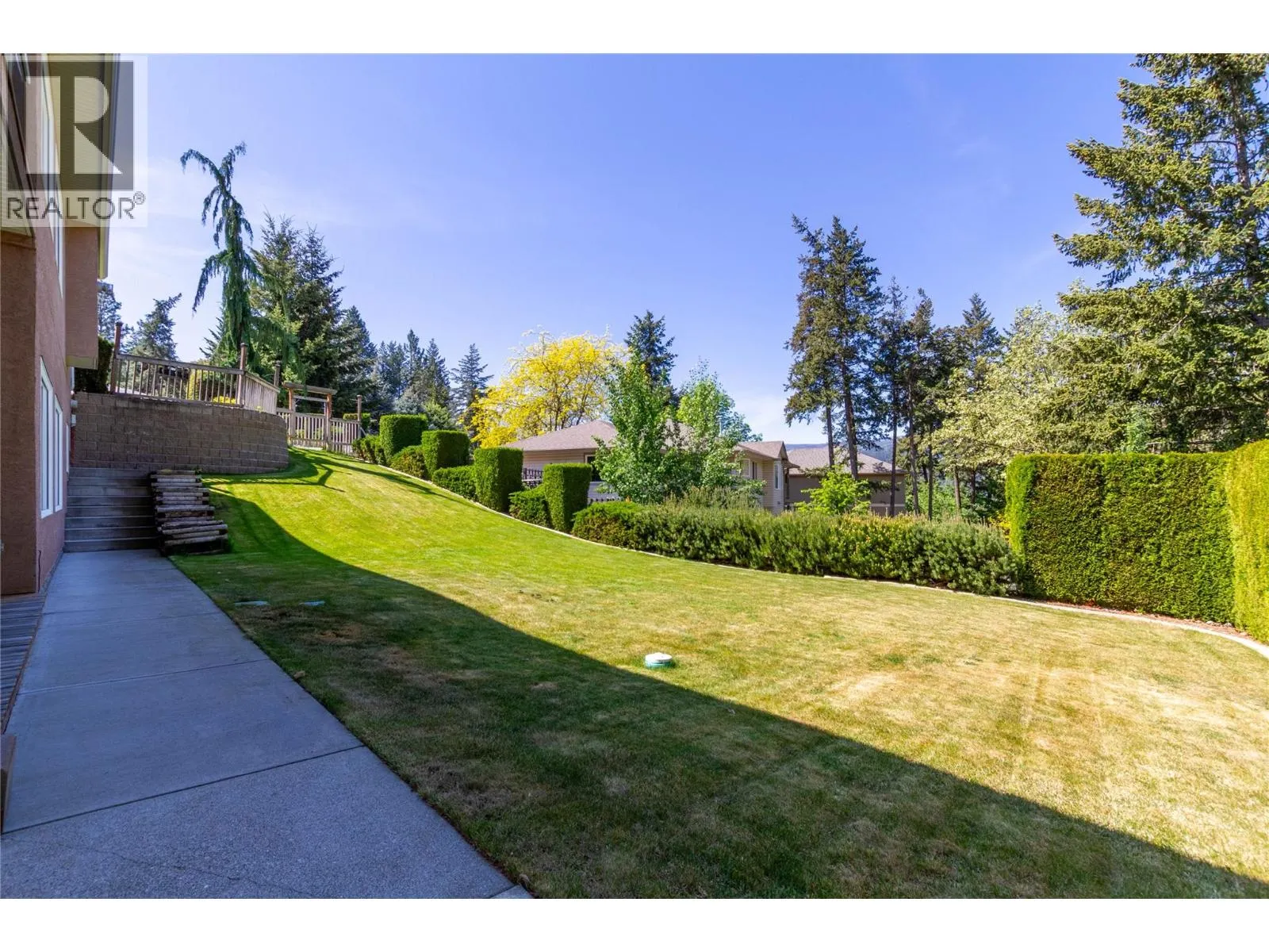 35 Peregrine Way