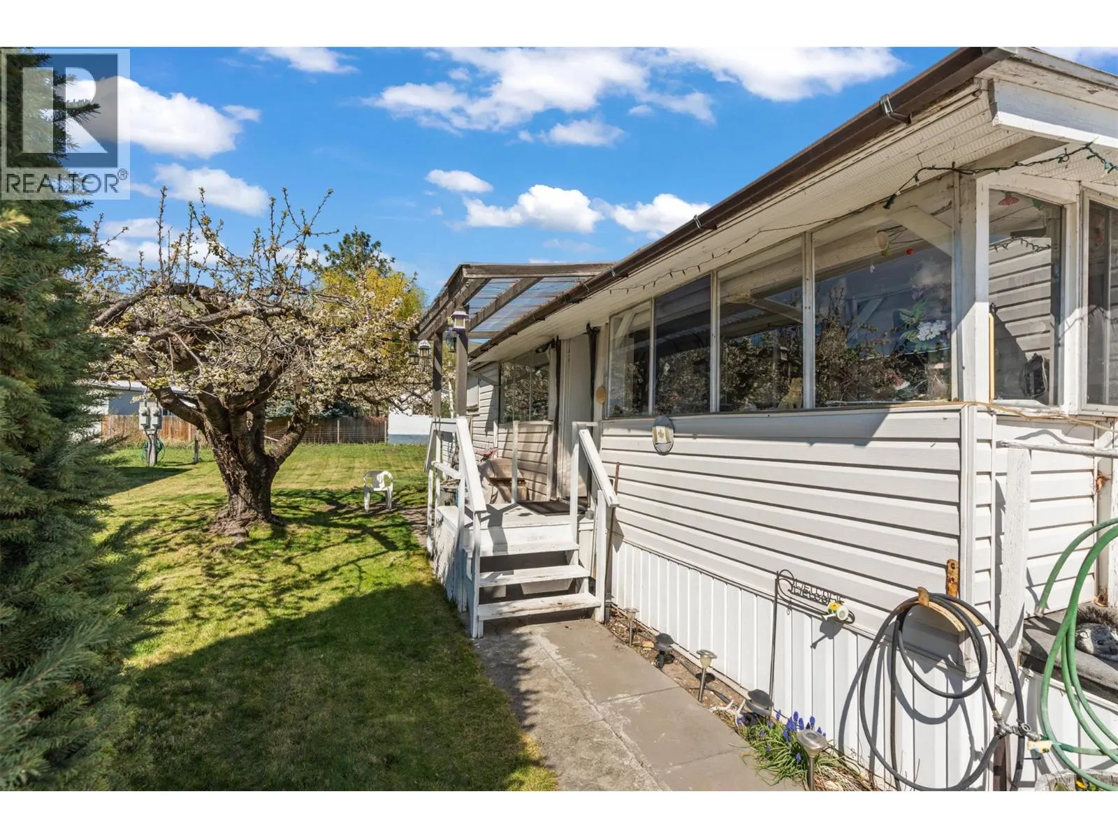 2727 Lakeshore Road Unit# 36