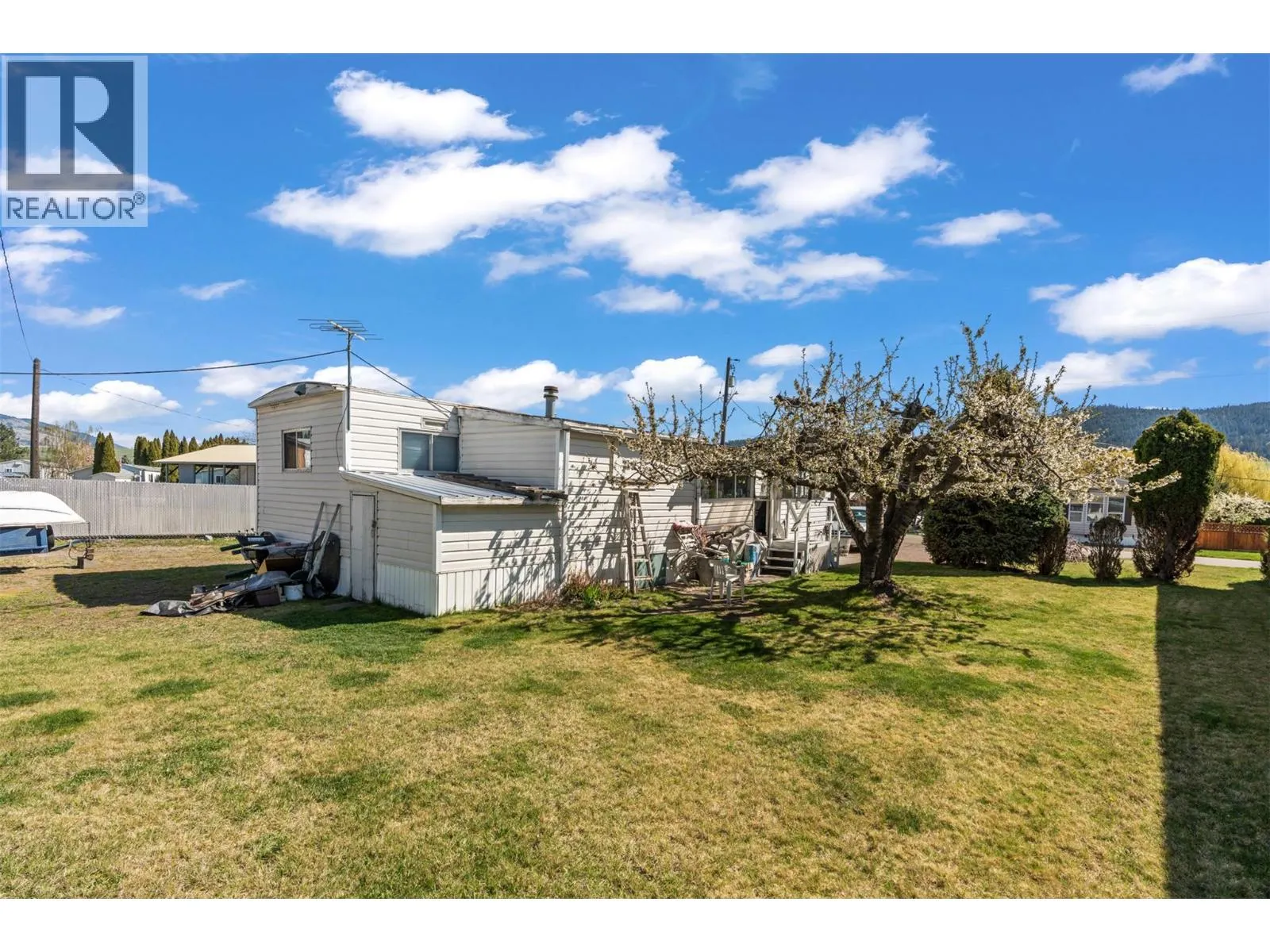 2727 Lakeshore Road Unit# 36