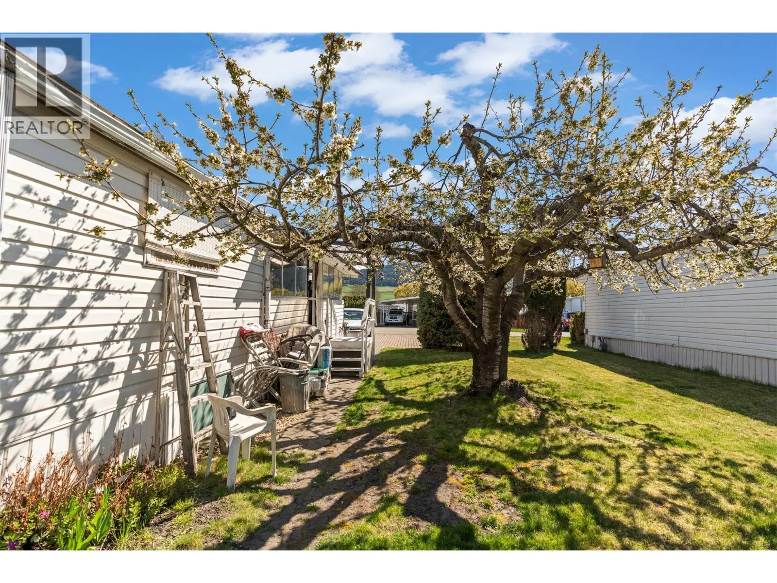 2727 Lakeshore Road Unit# 36