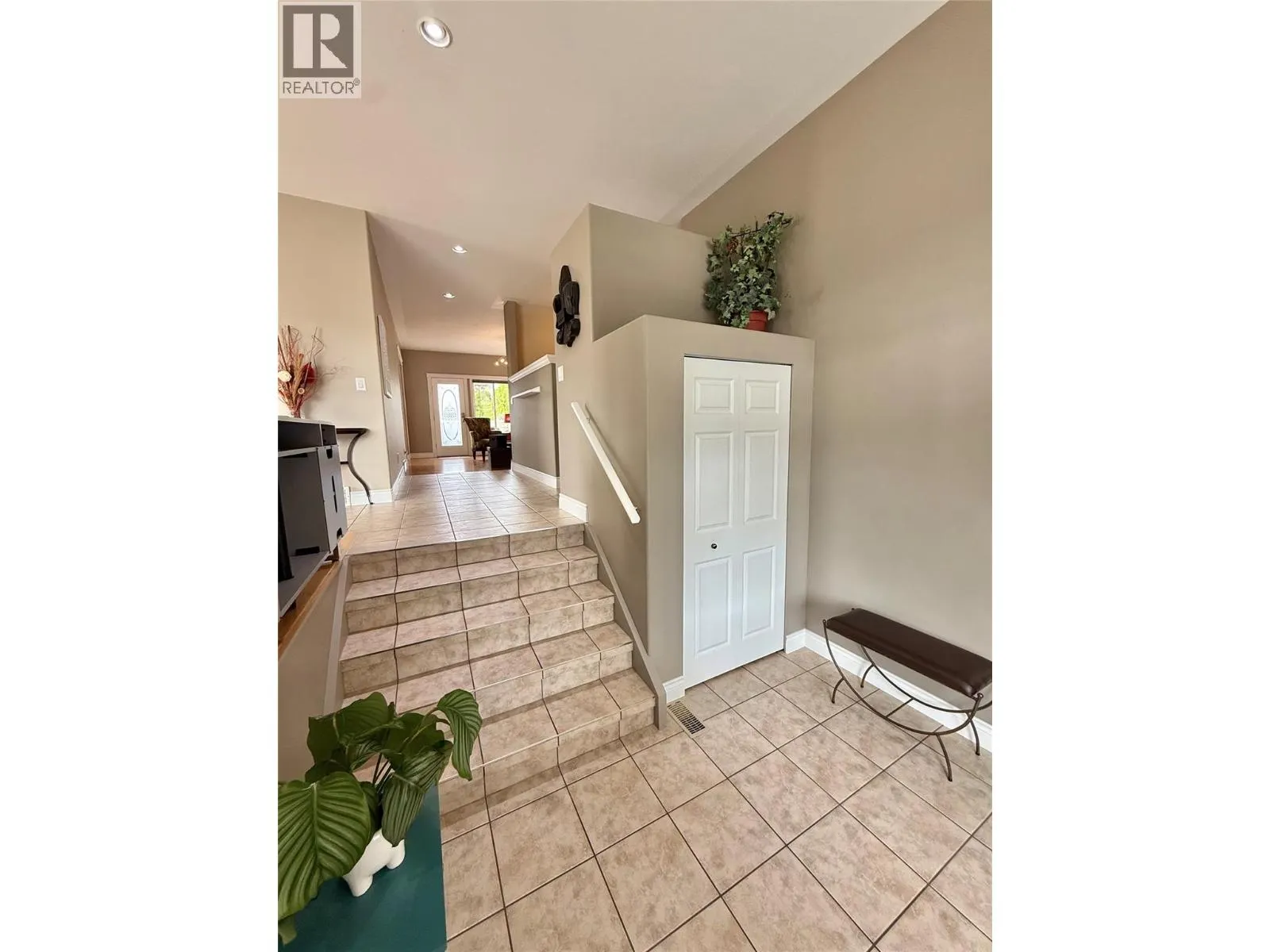 18 Magnolia Place