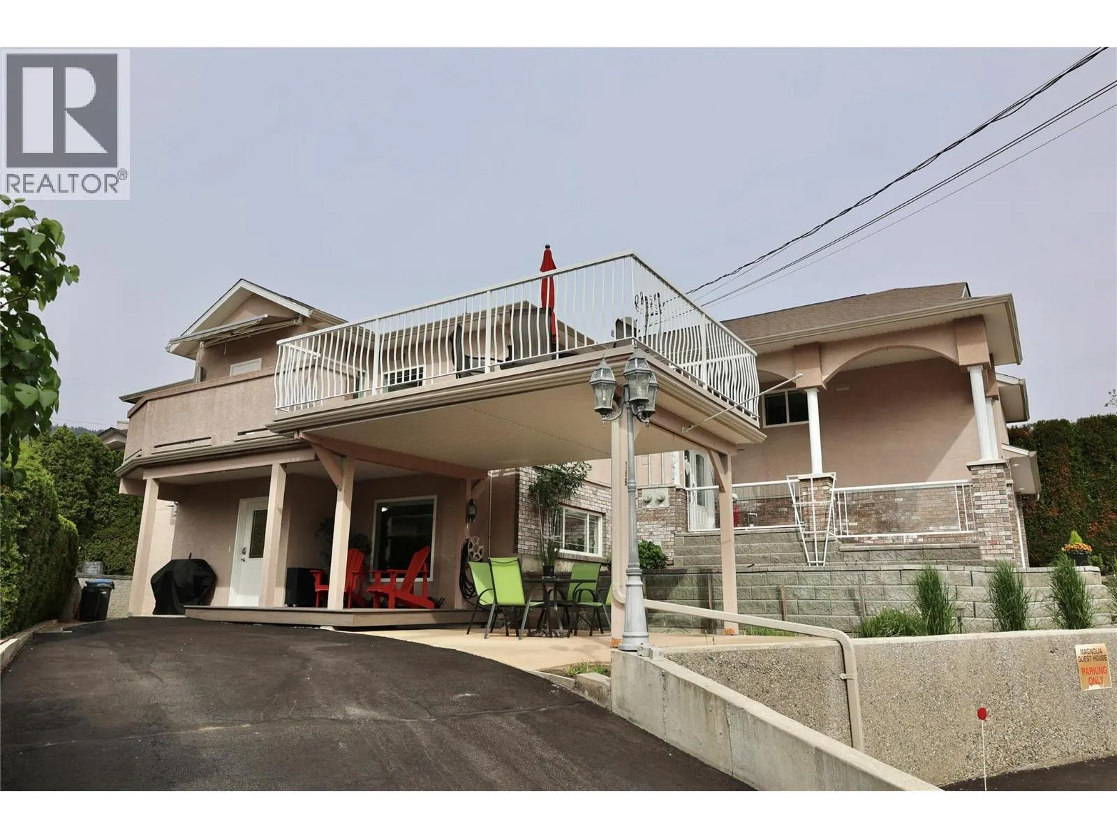 18 Magnolia Place