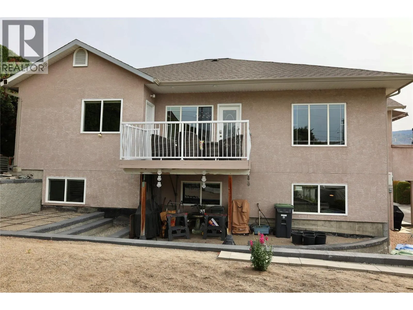 18 Magnolia Place