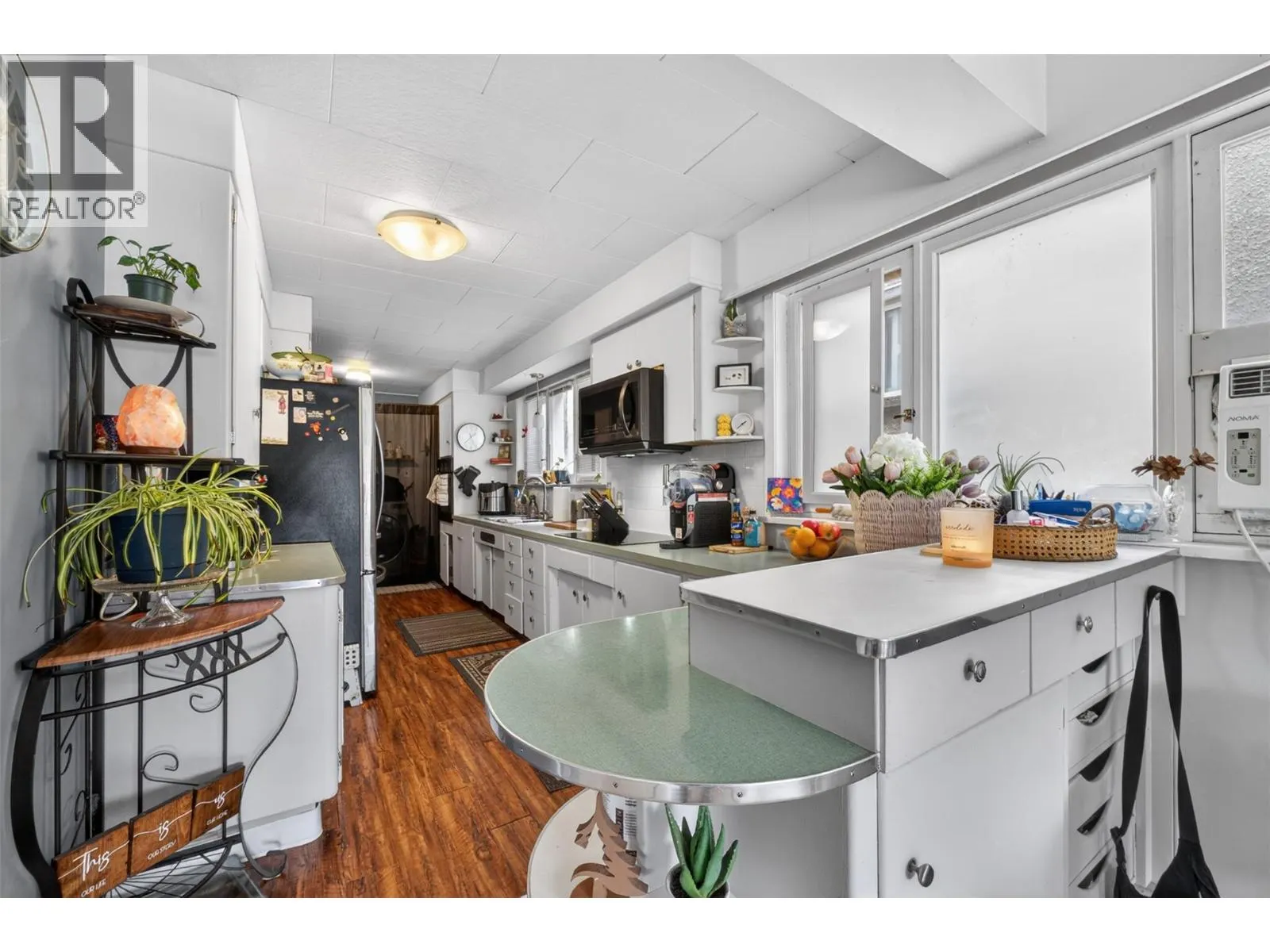 81 Hudson Avenue NE