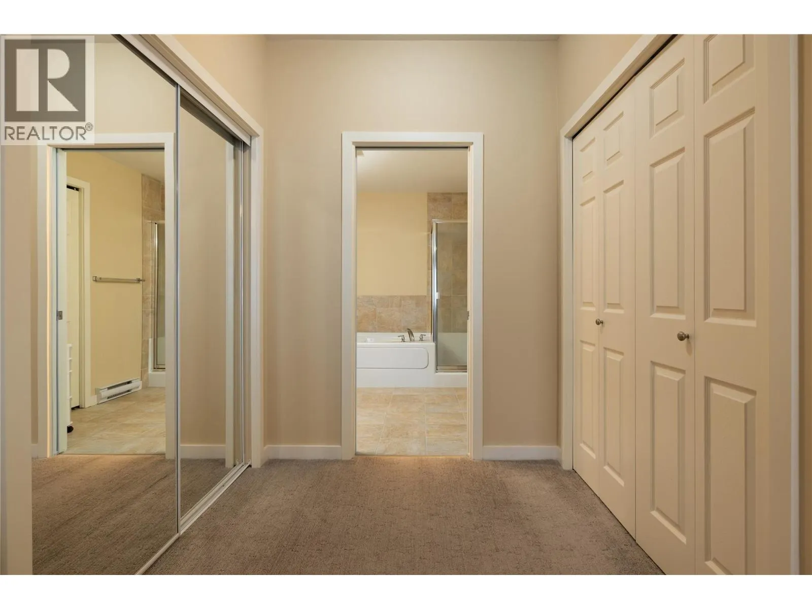2120 Shannon Ridge Drive Unit# 108