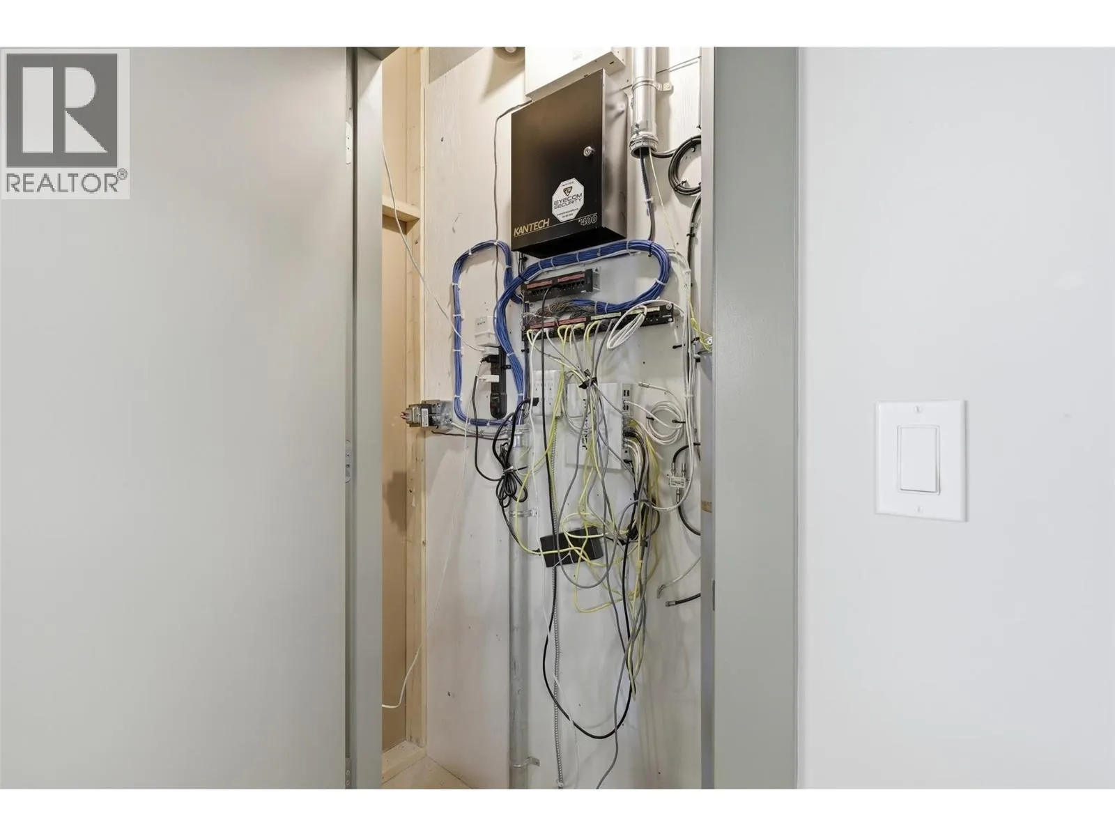 1410 PEARSON Place Unit# 103