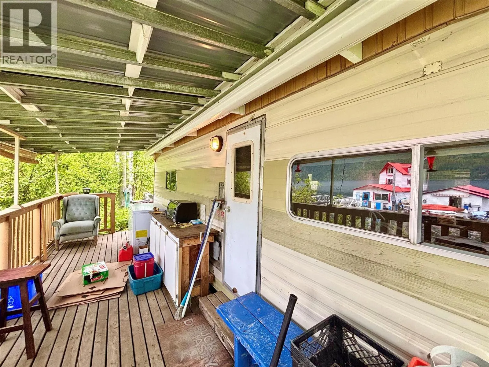 3614 Lumby Mabel Lake Road