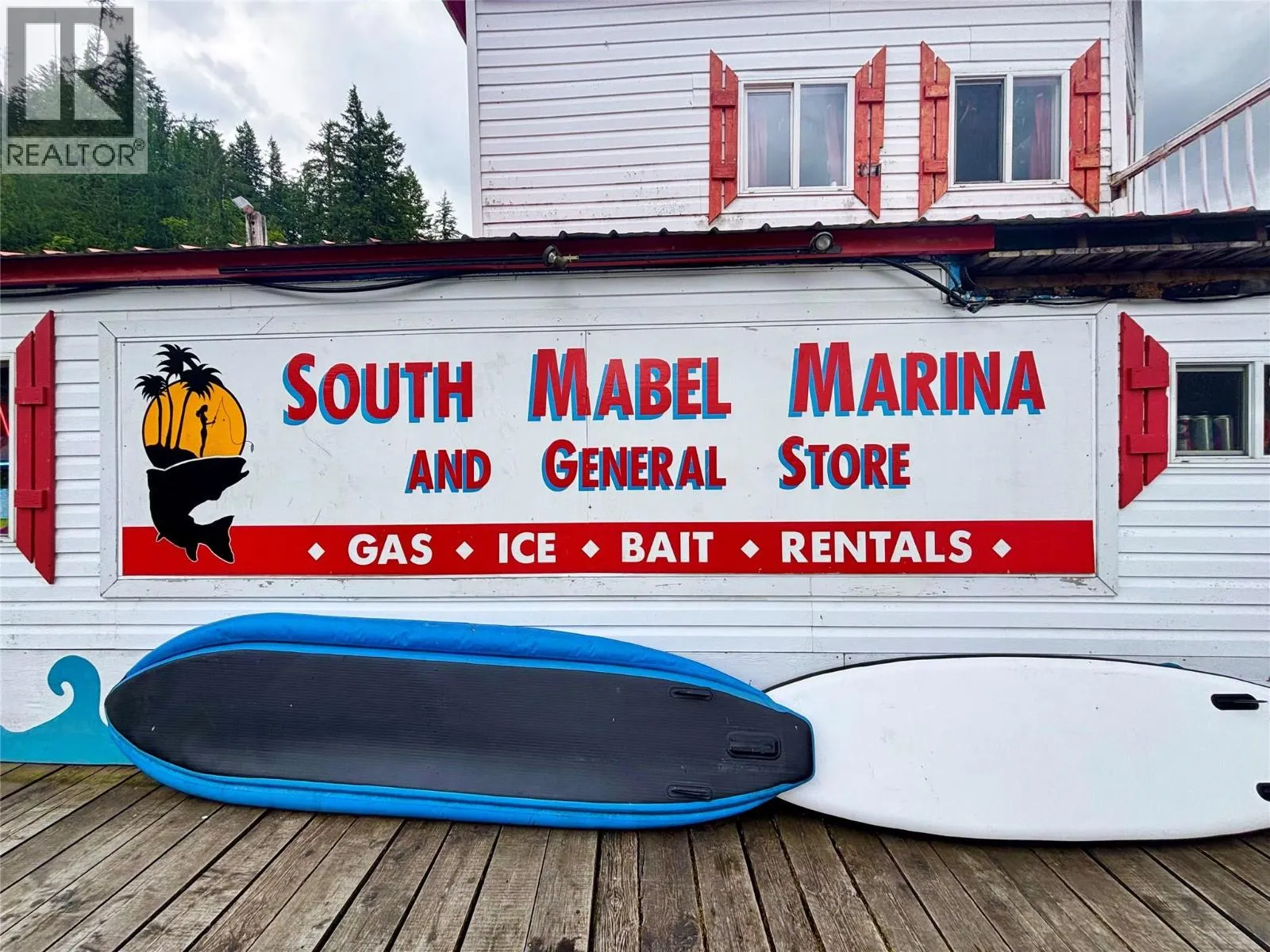 3614 Lumby Mabel Lake Road