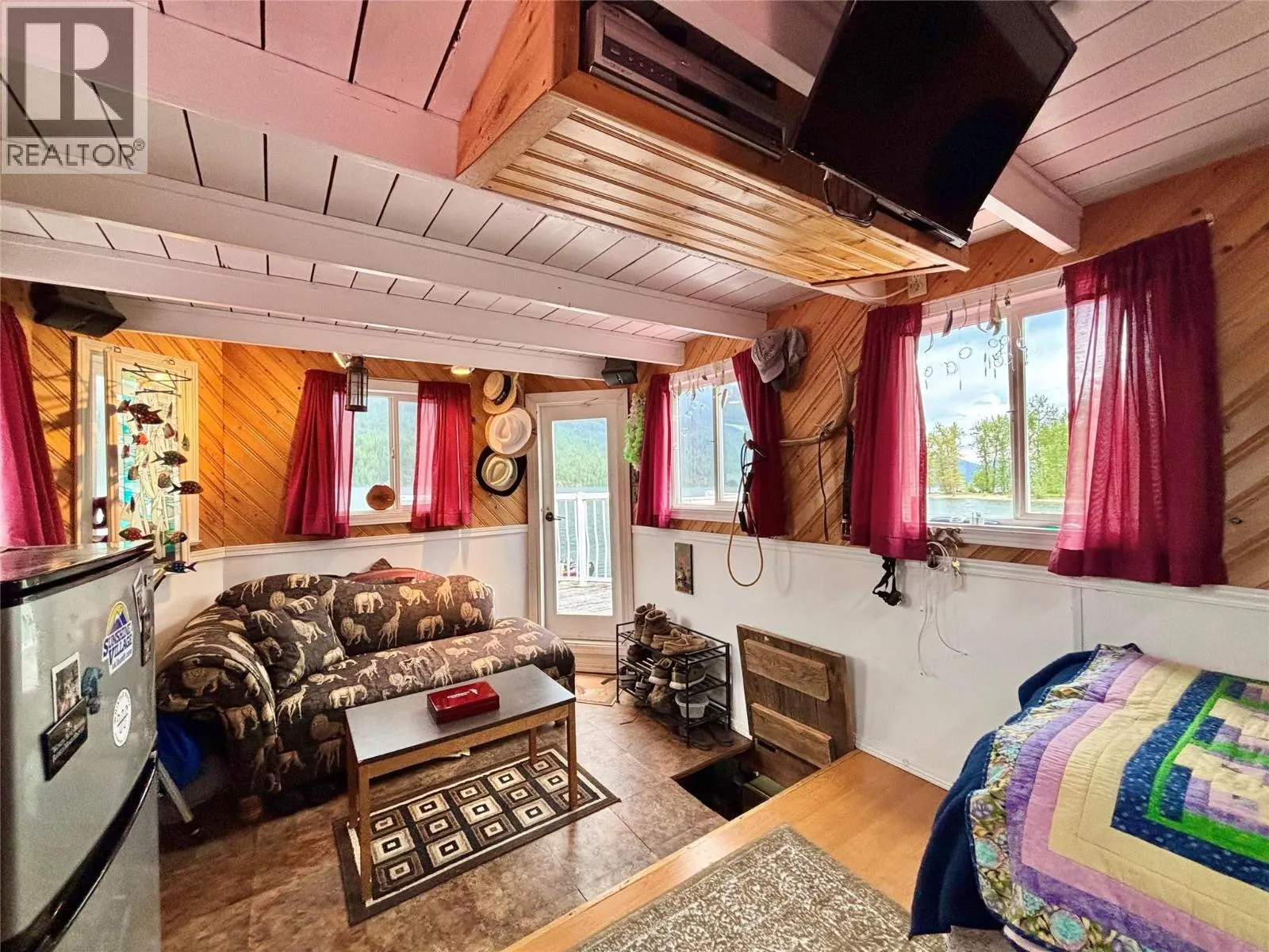 3614 Lumby Mabel Lake Road