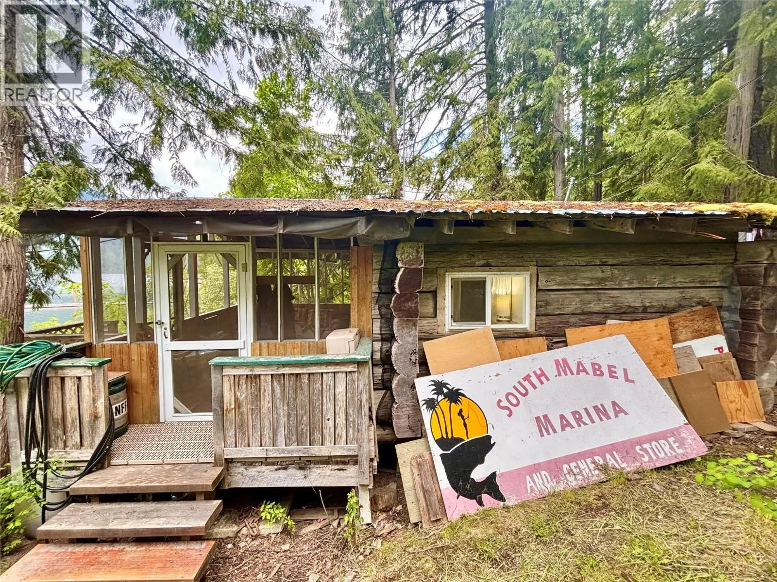 3614 Lumby Mabel Lake Road