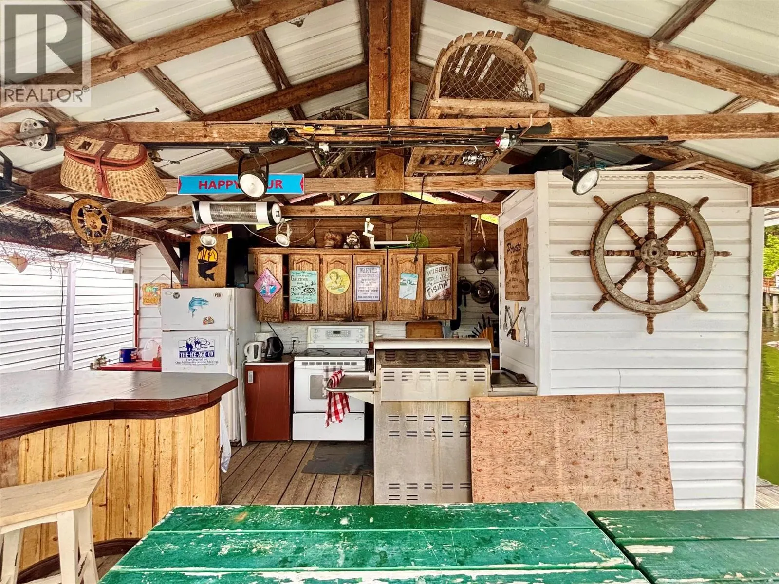 3614 Lumby Mabel Lake Road
