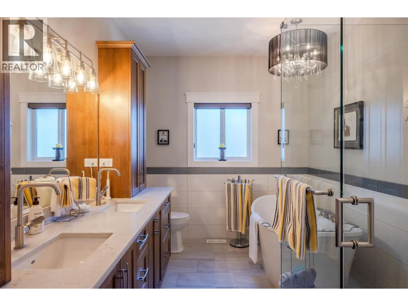 4400 McLean Creek Road Unit# 145