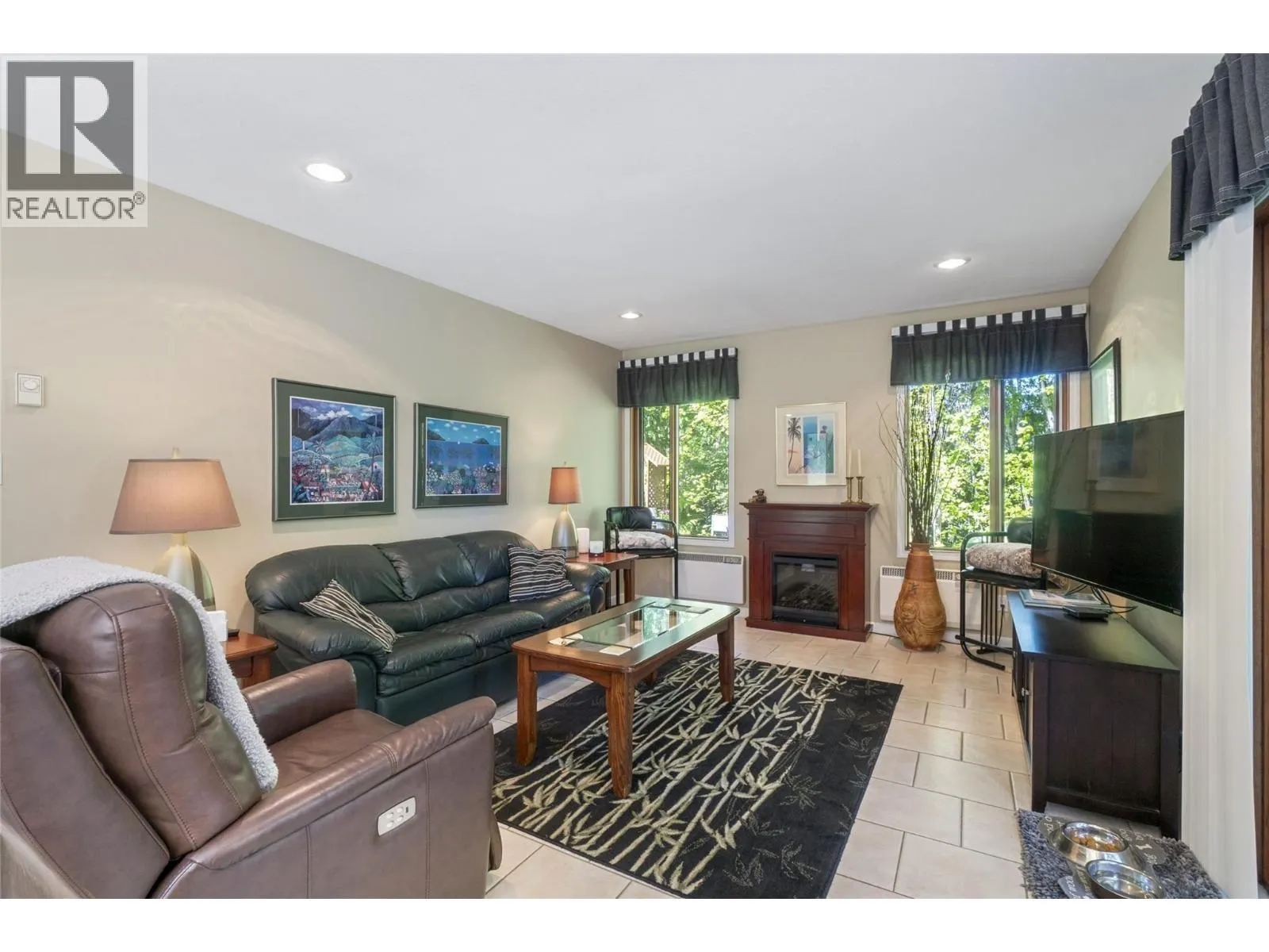 2924 Eagle Bay Road Unit# 1 to 5