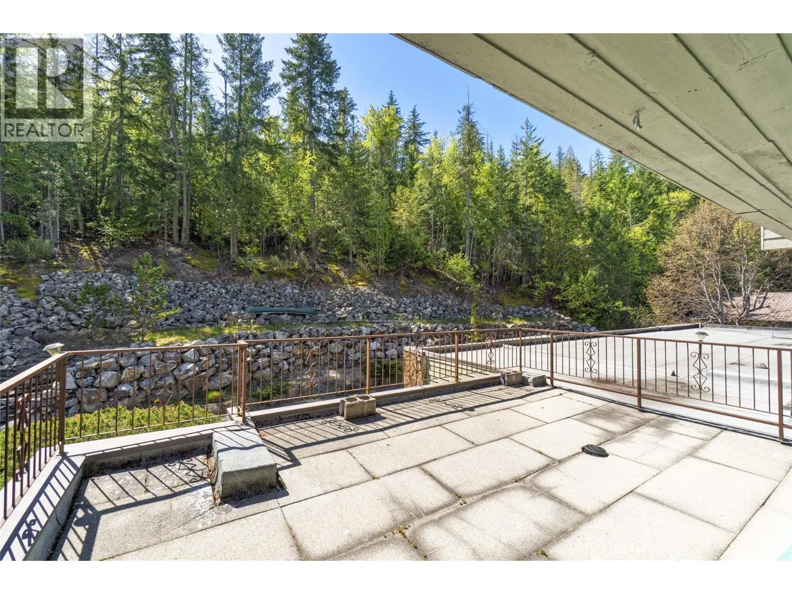 2924 Eagle Bay Road Unit# 1 to 5
