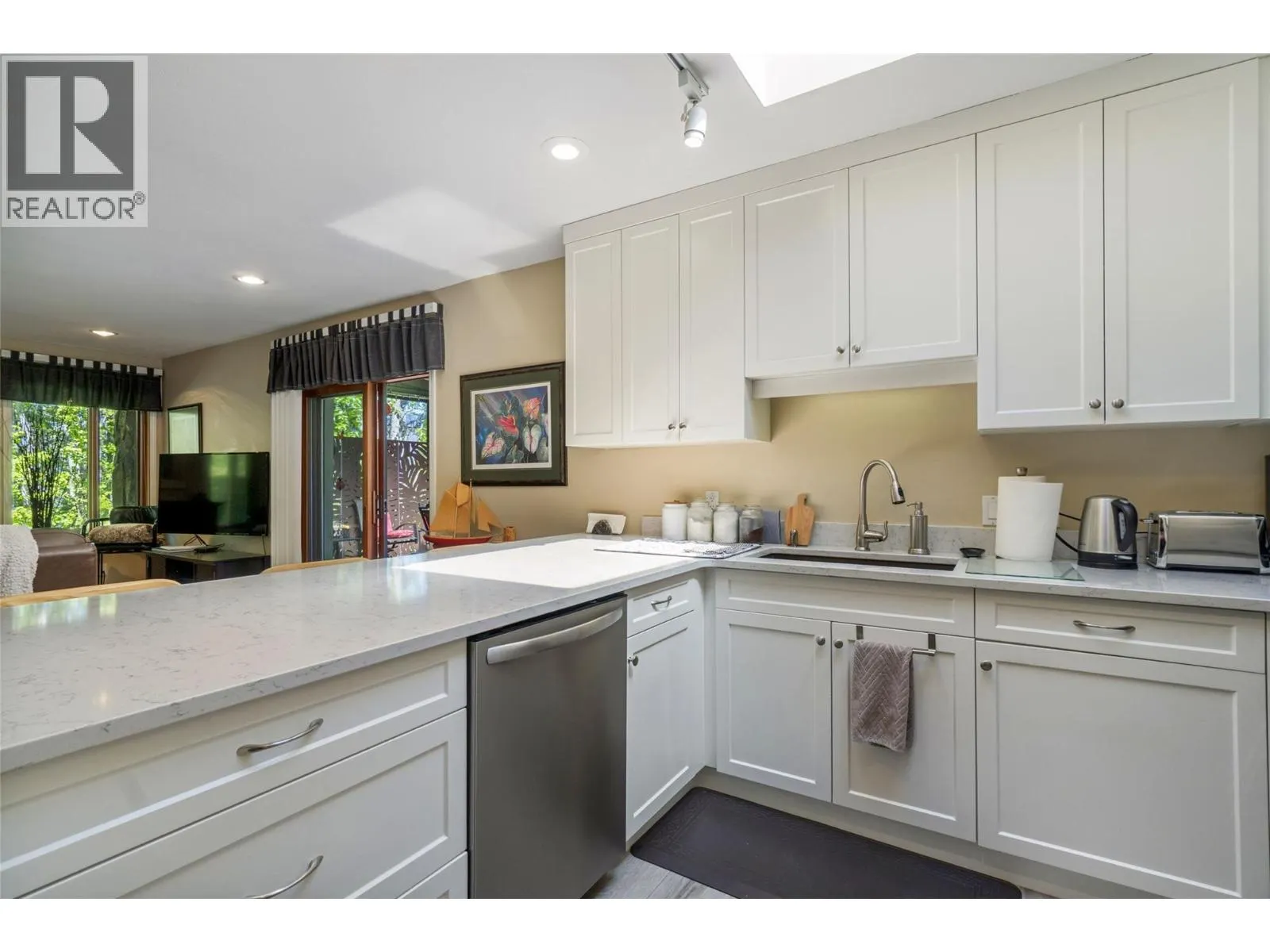 2924 Eagle Bay Road Unit# 1 to 5