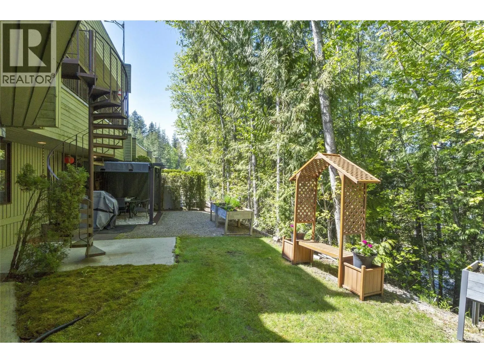 2924 Eagle Bay Road Unit# 1 to 5