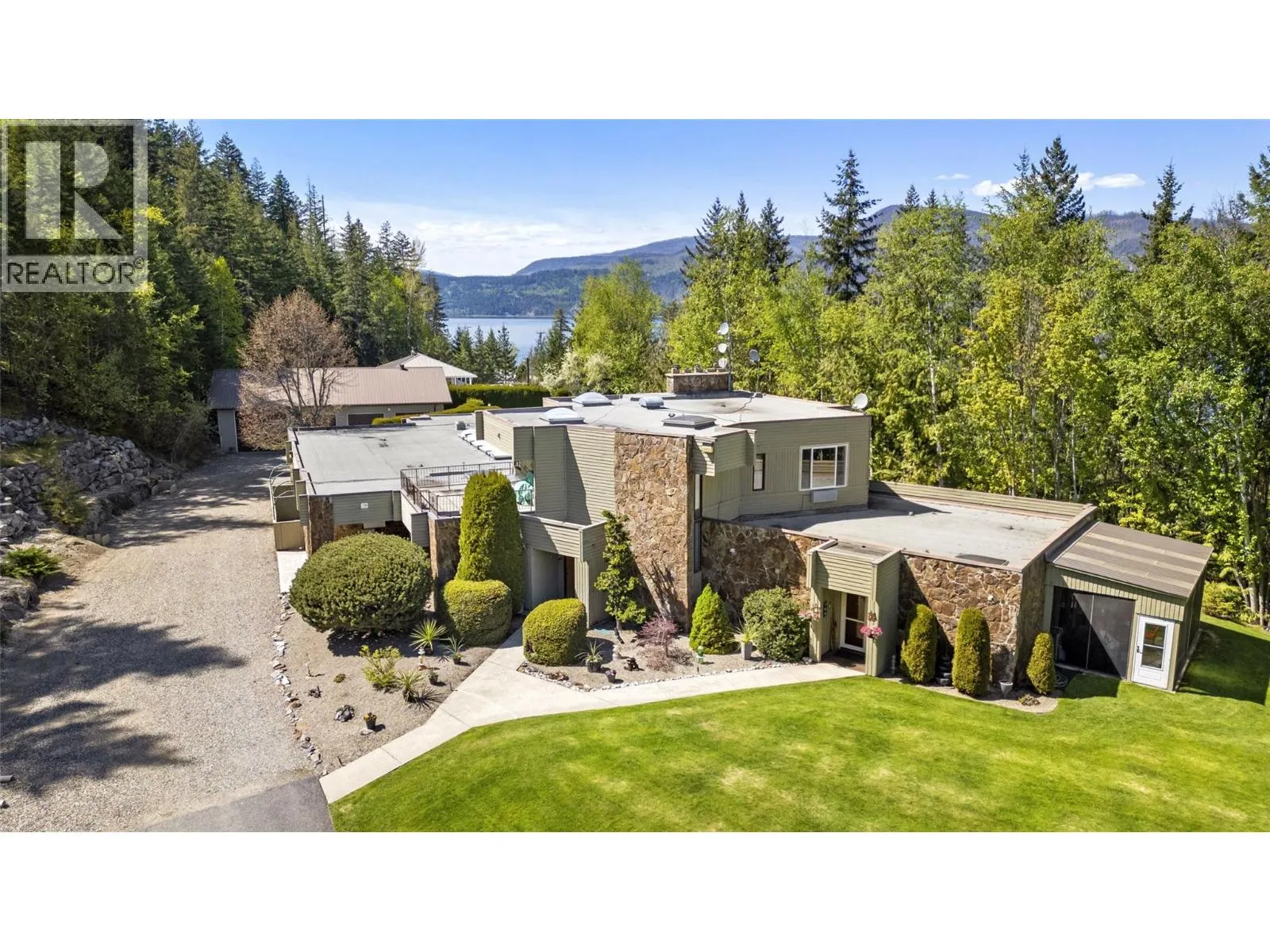 2924 Eagle Bay Road Unit# 1 to 5