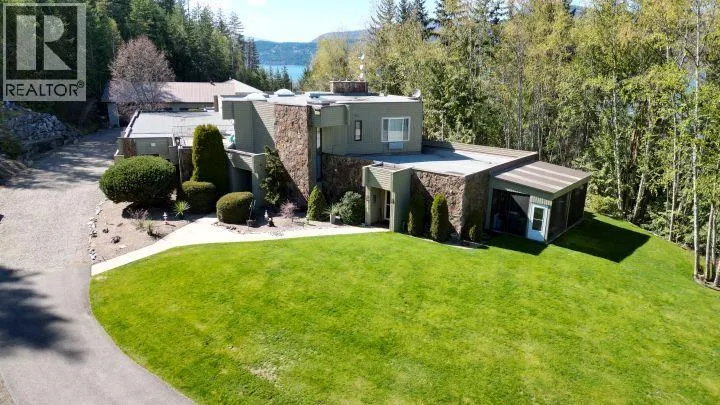 2924 Eagle Bay Road Unit# 1 to 5