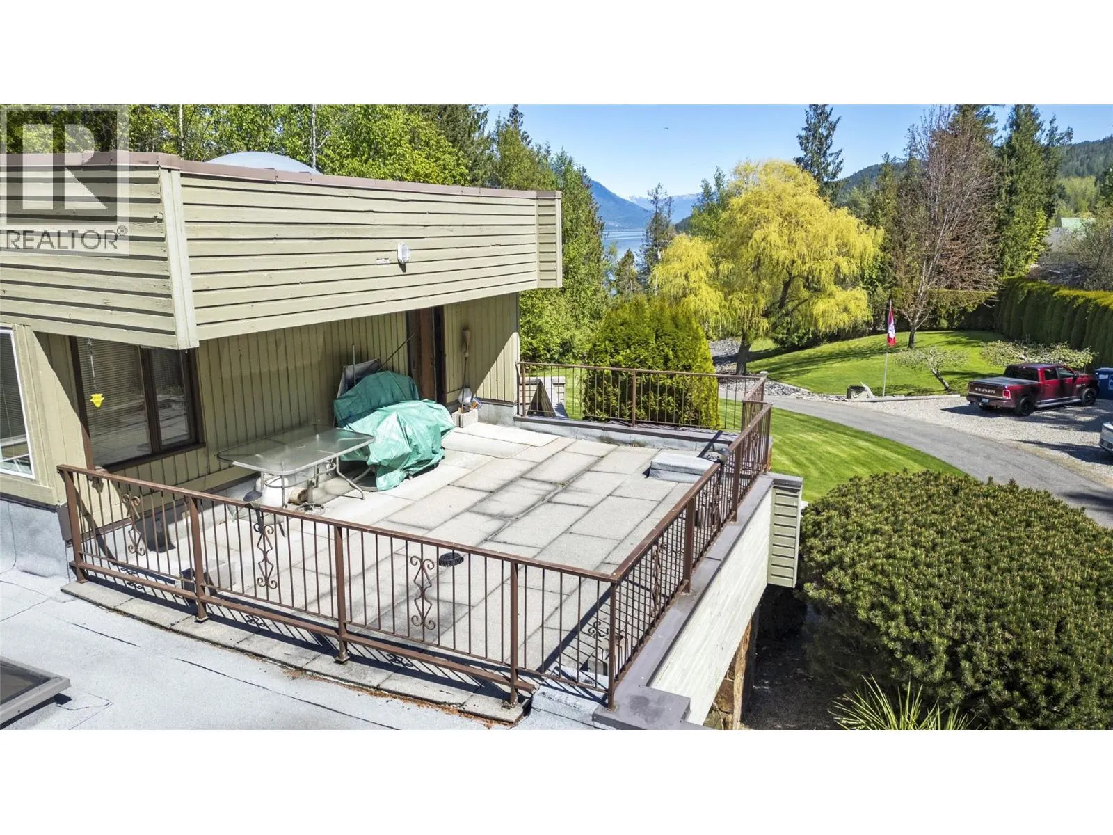 2924 Eagle Bay Road Unit# 1 to 5