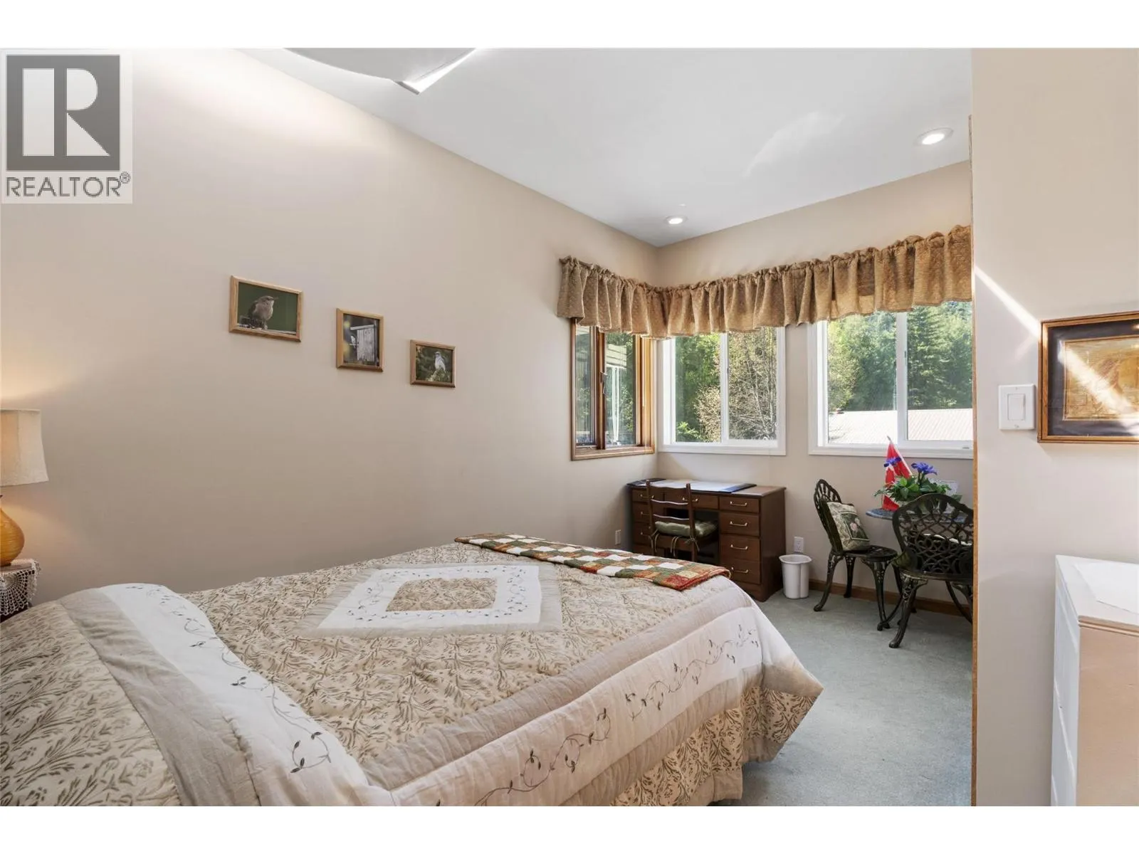 2924 Eagle Bay Road Unit# 1 to 5
