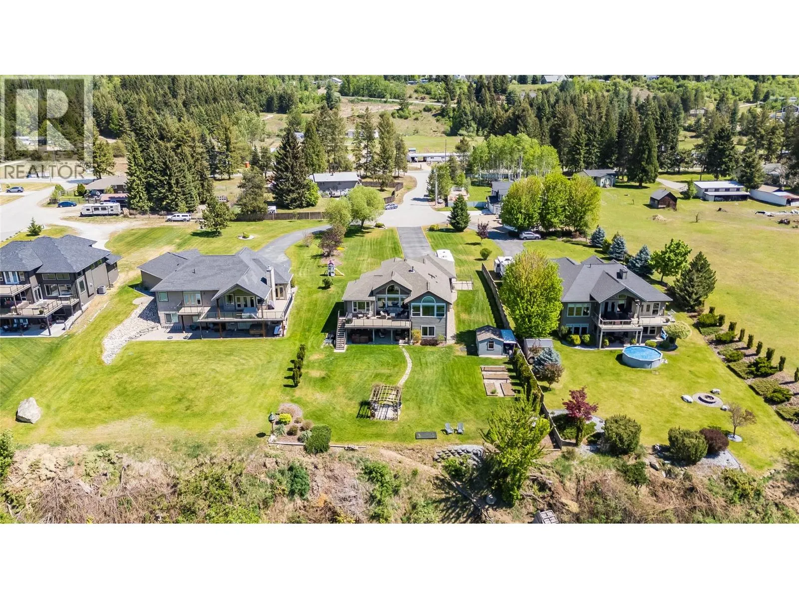 943 Riverview Place