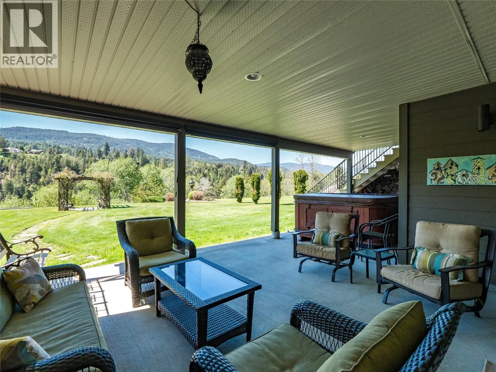 943 Riverview Place